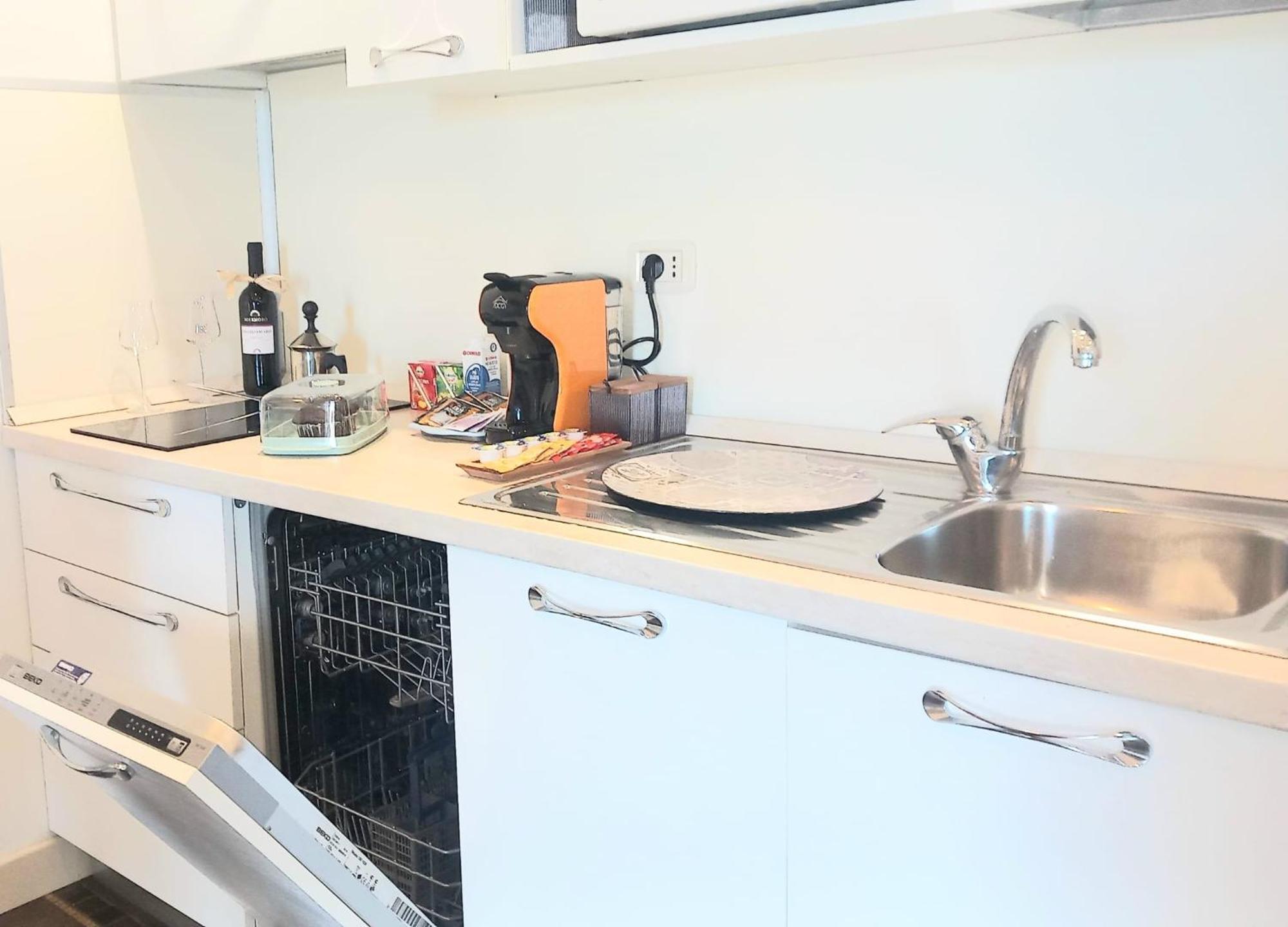 Regina Del Porto Apartment Бриндизи Екстериор снимка