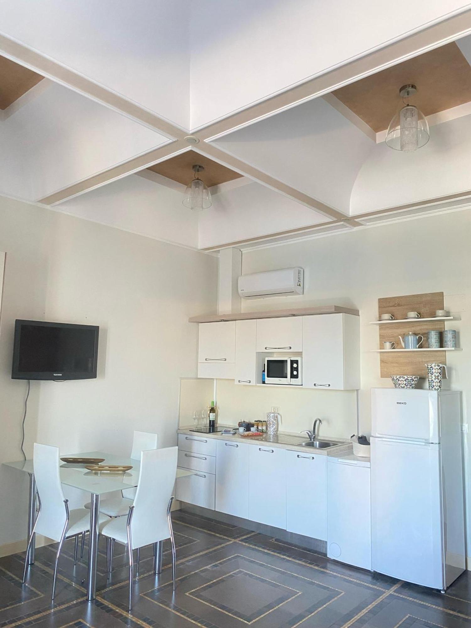 Regina Del Porto Apartment Бриндизи Екстериор снимка