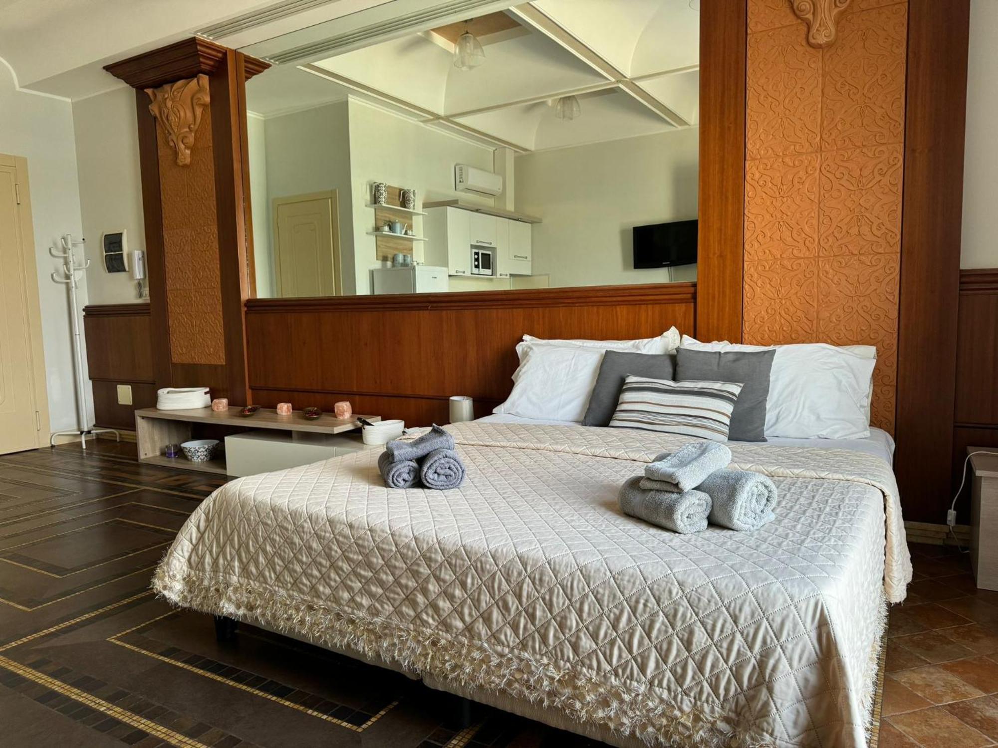 Regina Del Porto Apartment Бриндизи Екстериор снимка